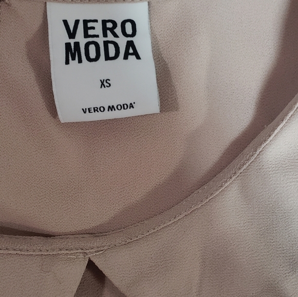 Vero Moda Sheer Sleeveless Blouse - Picture 6 of 6